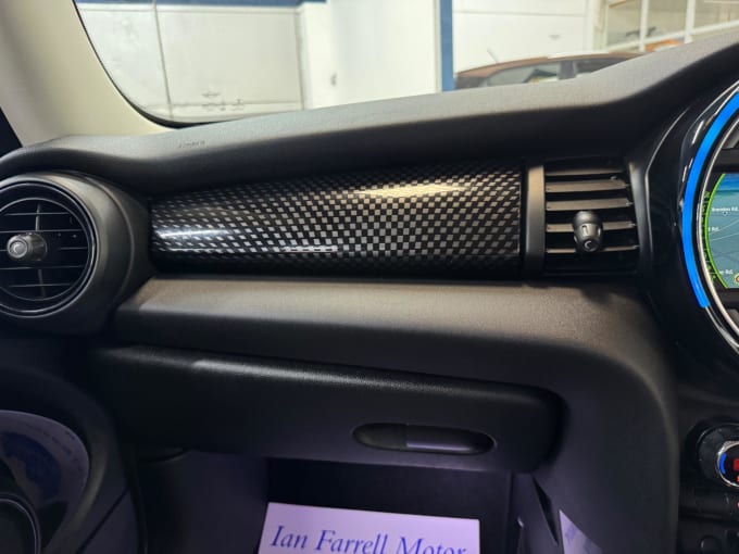 2025 Mini Hatch