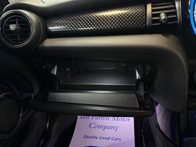 2025 Mini Hatch