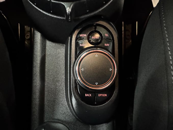 2025 Mini Hatch