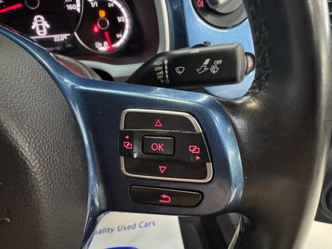 2025 Volkswagen Beetle