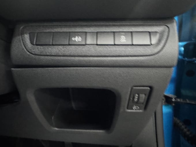 2025 Peugeot 208