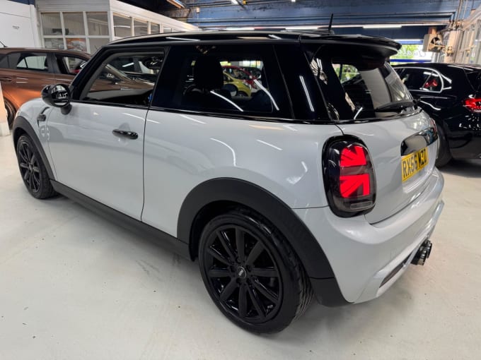 2025 Mini Hatch