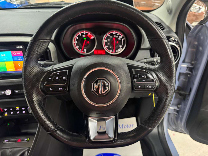 2025 Mg Mg3