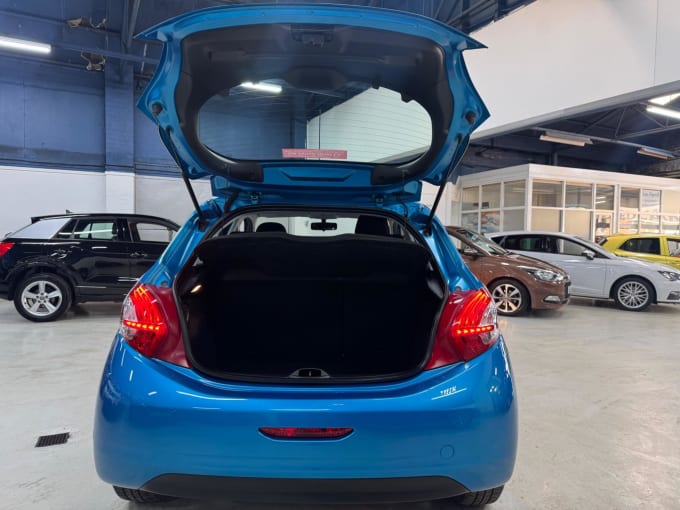 2025 Peugeot 208