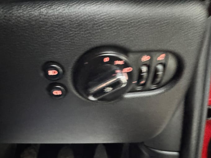 2025 Mini Hatch