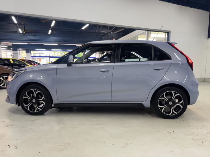 2025 Mg Mg3
