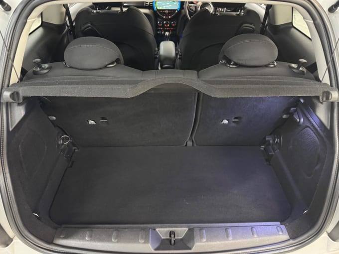 2025 Mini Hatch
