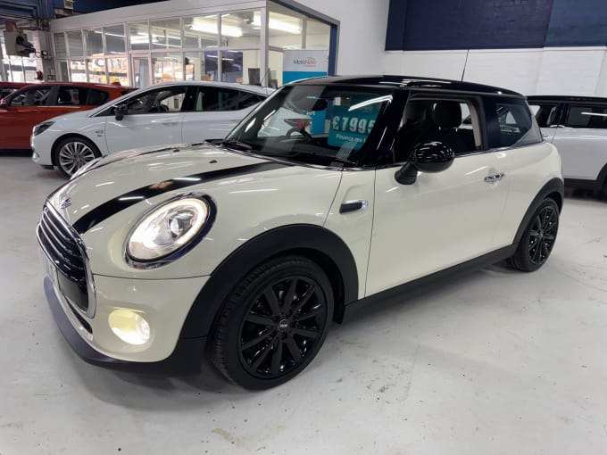 2025 Mini Hatch