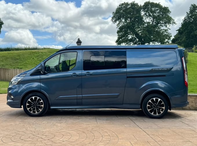 2025 Ford Transit Custom