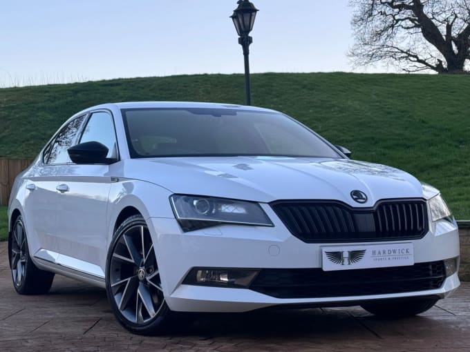 2025 Skoda Superb