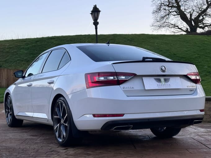 2025 Skoda Superb