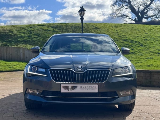 2025 Skoda Superb