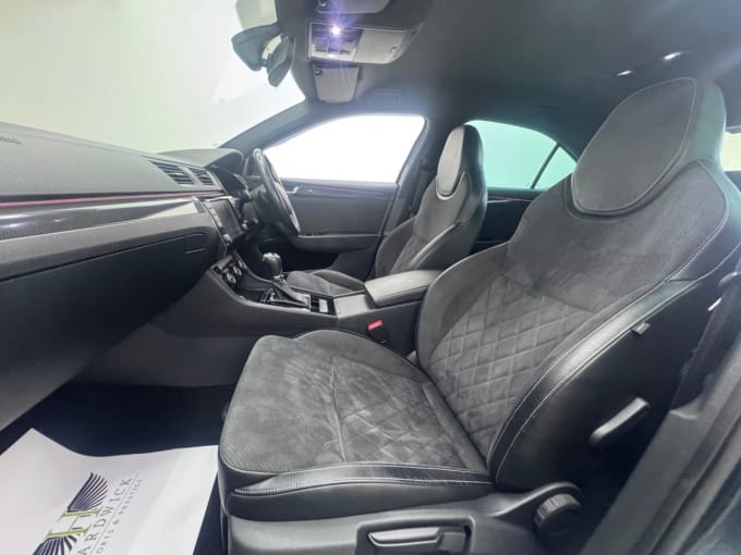 2025 Skoda Superb