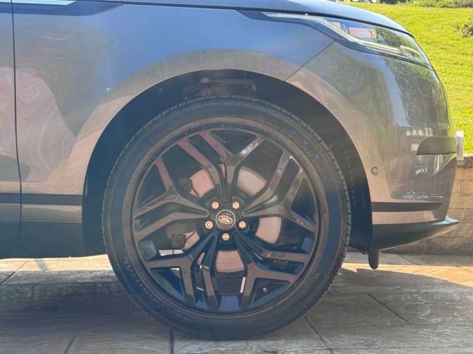 2025 Land Rover Range Rover Velar
