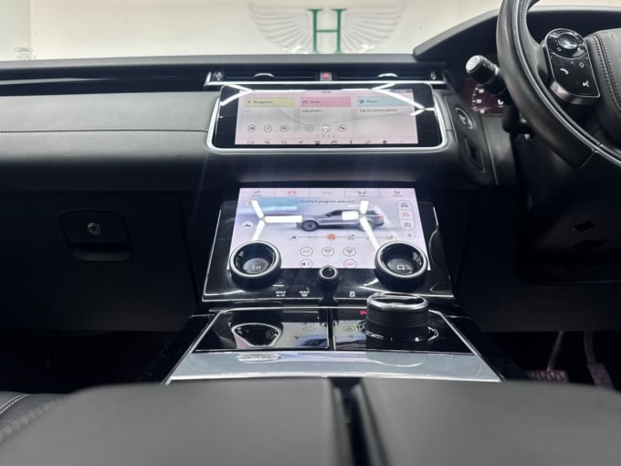 2025 Land Rover Range Rover Velar