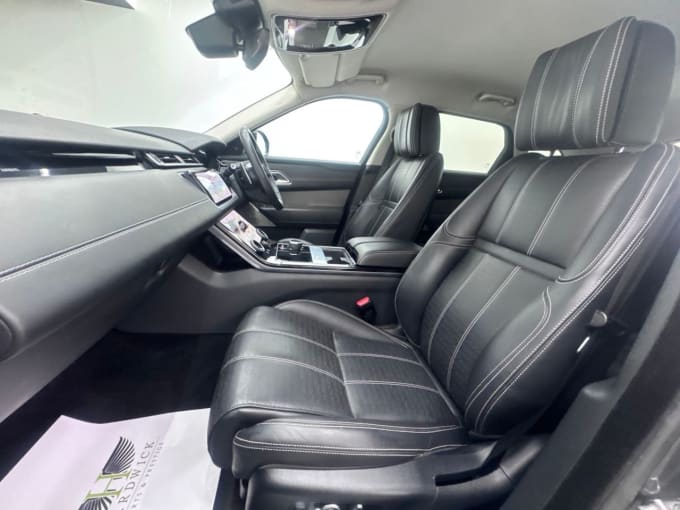 2025 Land Rover Range Rover Velar