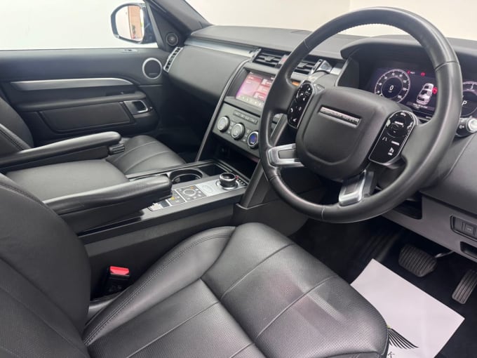 2025 Land Rover Discovery