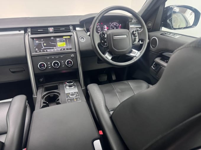 2025 Land Rover Discovery