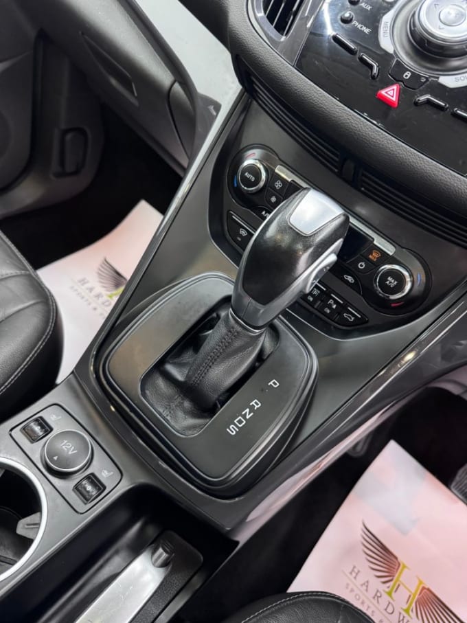 2025 Ford Kuga
