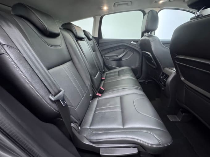 2025 Ford Kuga
