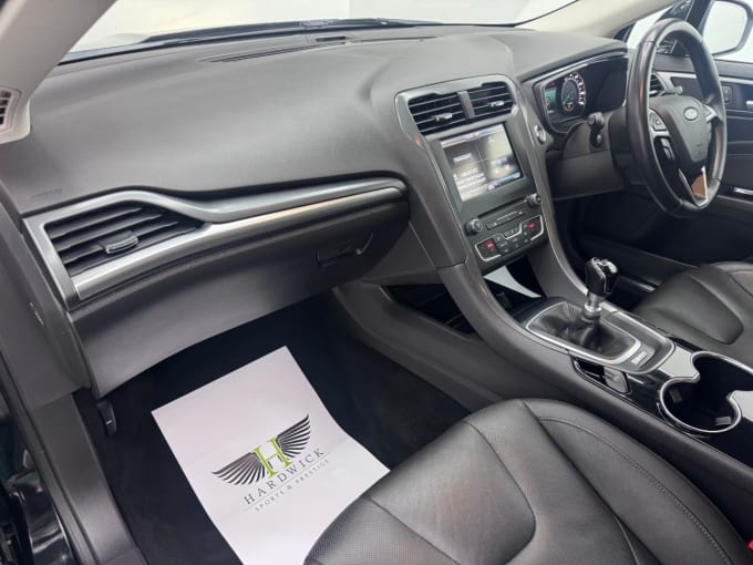 2025 Ford Mondeo