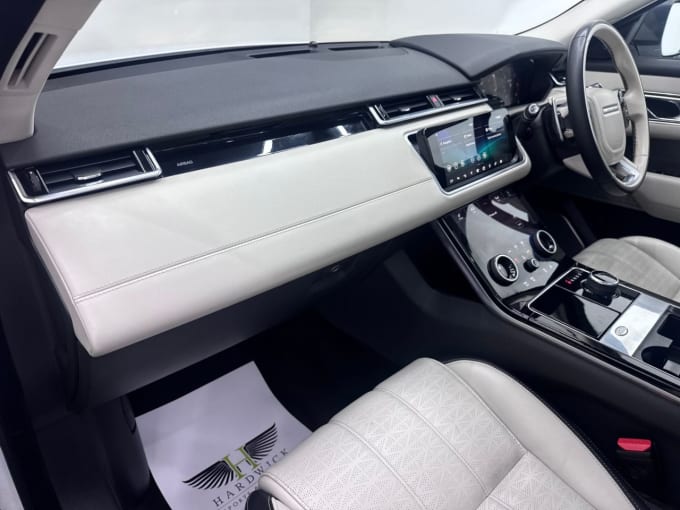 2025 Land Rover Range Rover Velar