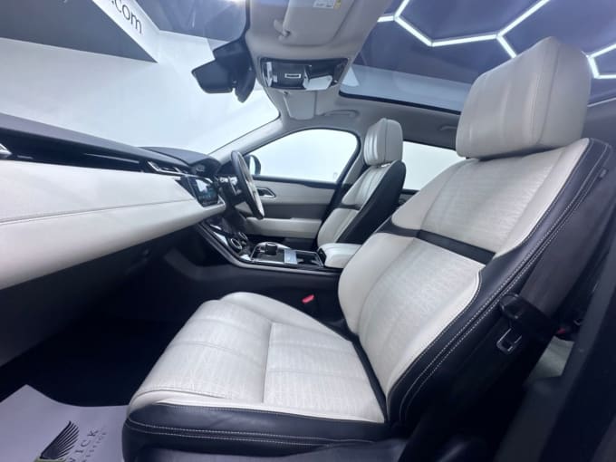 2025 Land Rover Range Rover Velar