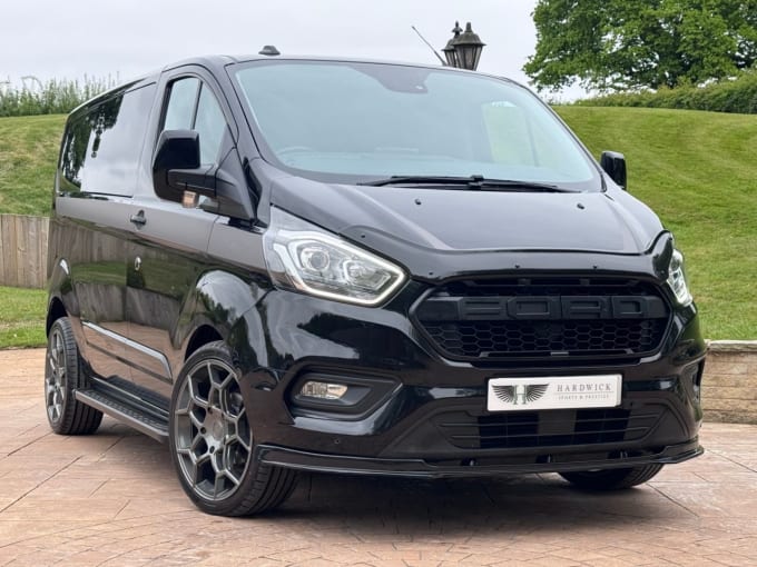 2025 Ford Transit Custom