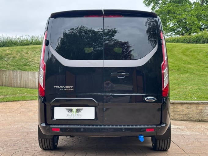 2025 Ford Transit Custom