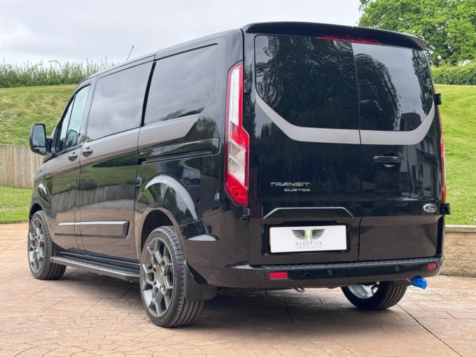 2025 Ford Transit Custom