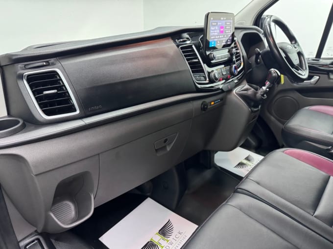 2025 Ford Transit Custom