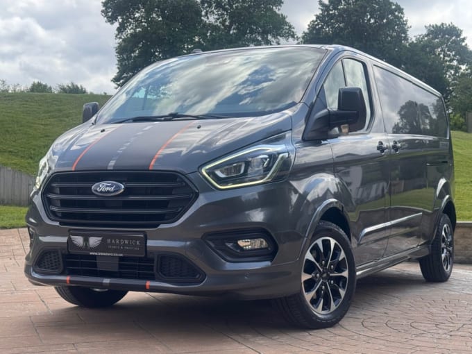 2025 Ford Transit Custom