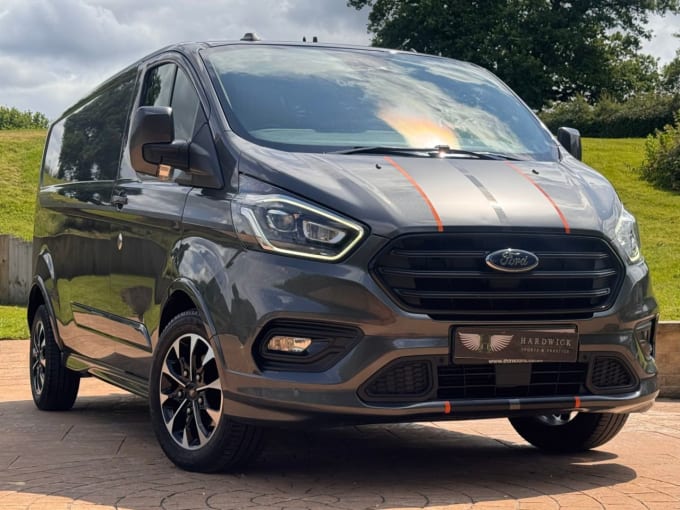 2025 Ford Transit Custom
