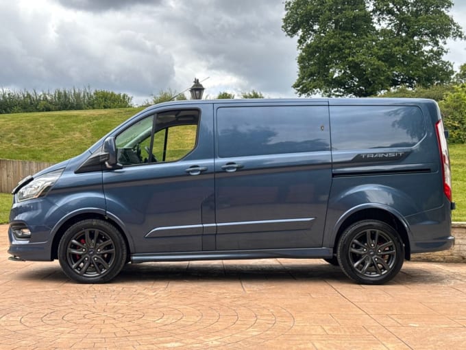 2025 Ford Transit Custom