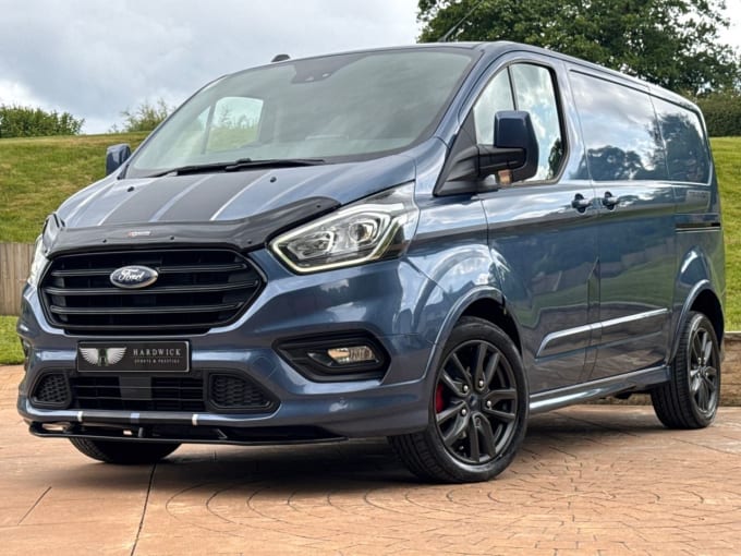 2025 Ford Transit Custom