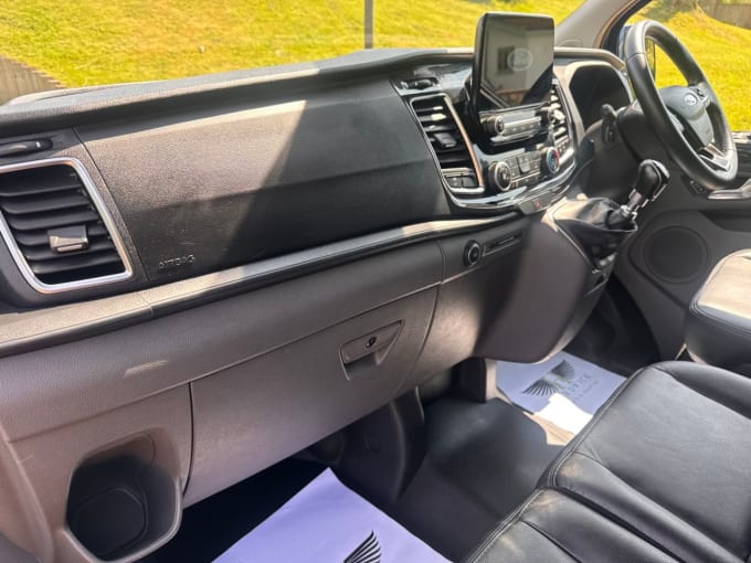 2025 Ford Transit Custom