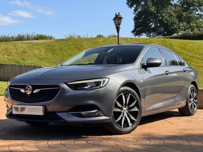 2025 Vauxhall Insignia