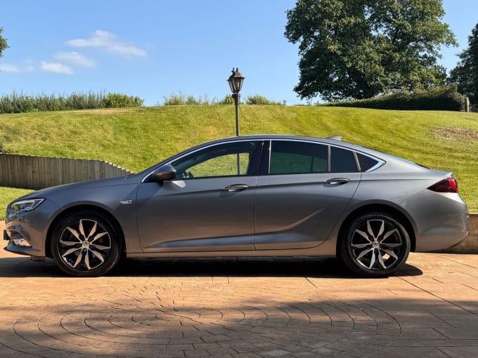2025 Vauxhall Insignia