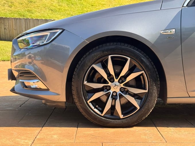 2025 Vauxhall Insignia