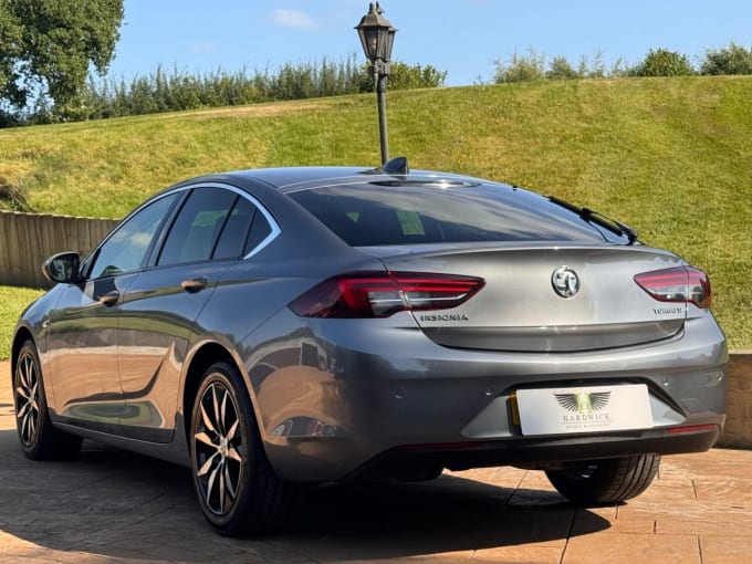 2025 Vauxhall Insignia