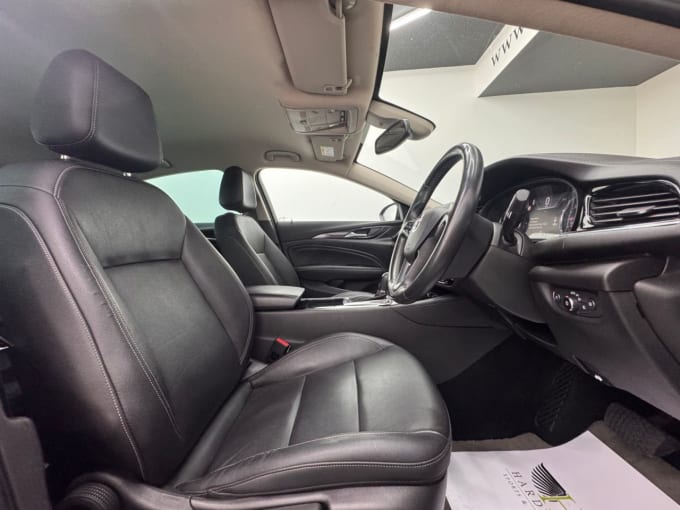 2025 Vauxhall Insignia