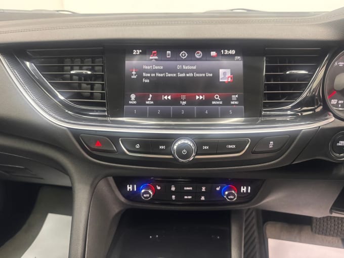 2025 Vauxhall Insignia