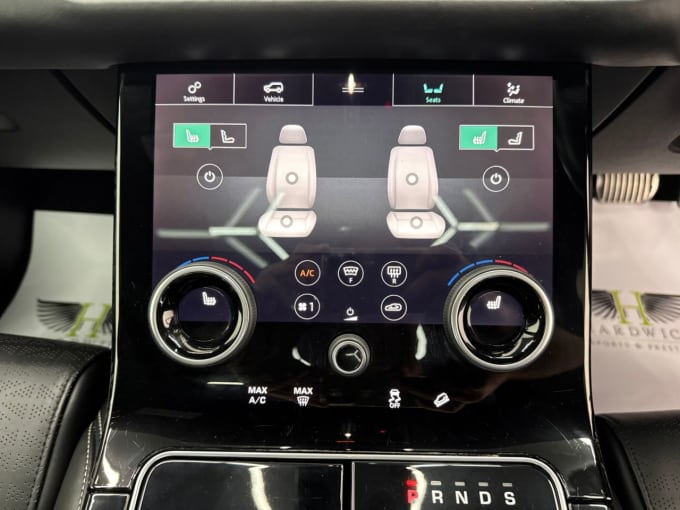 2025 Land Rover Range Rover Velar