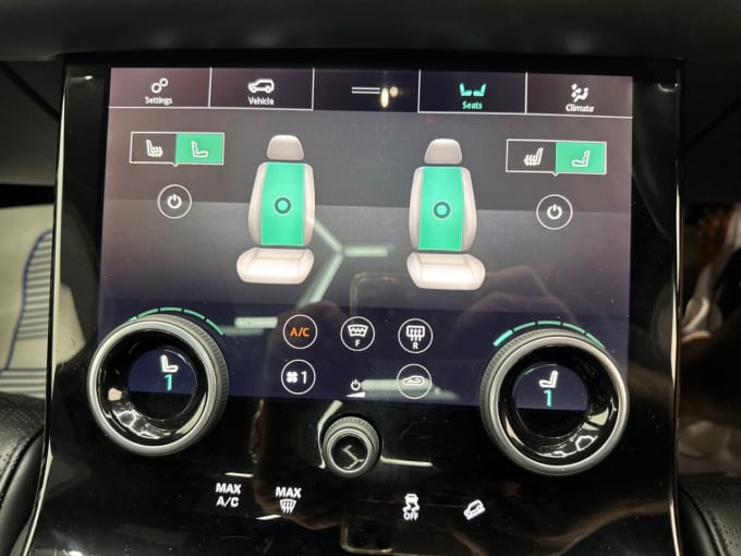 2025 Land Rover Range Rover Velar