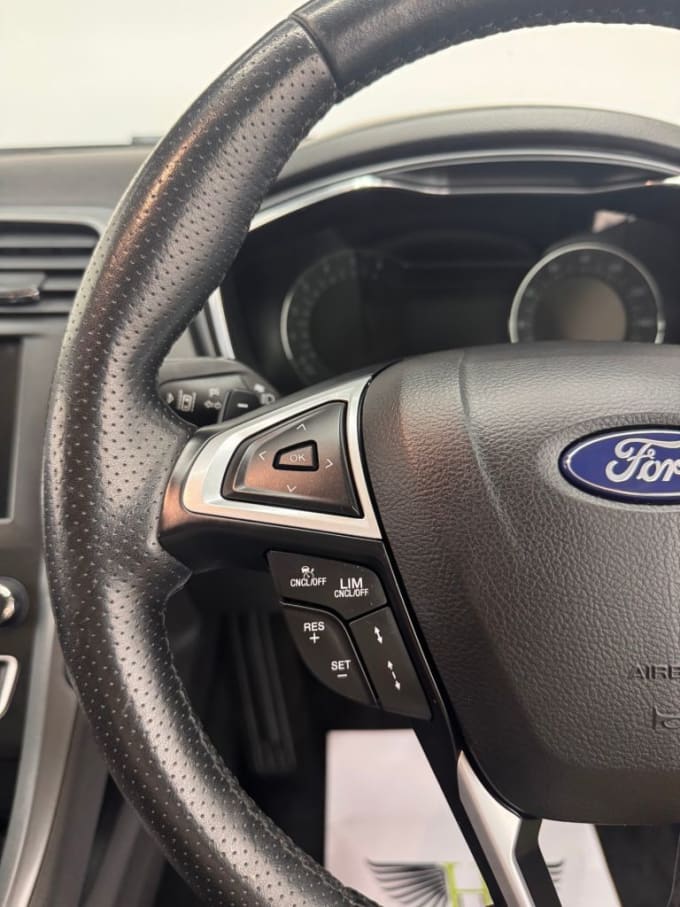 2025 Ford Mondeo