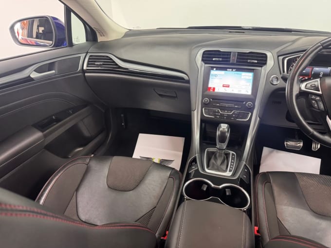 2025 Ford Mondeo