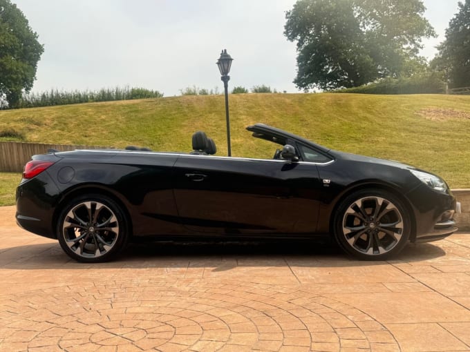 2025 Vauxhall Cascada