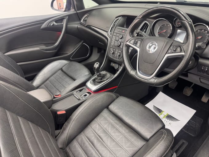 2025 Vauxhall Cascada