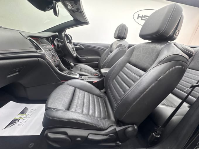2025 Vauxhall Cascada