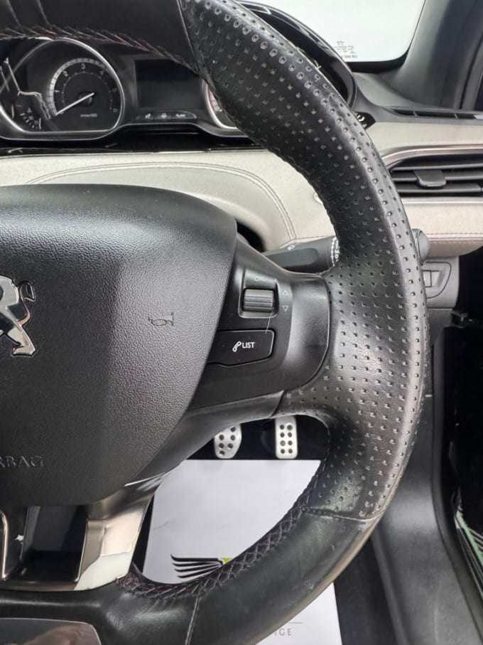 2025 Peugeot 208